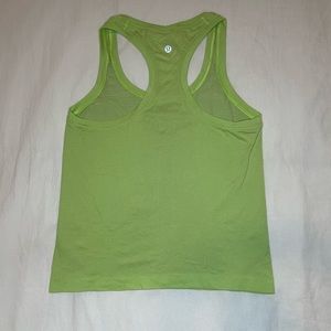 Lululemon swiftly tech racerback tank top 2.0 race length - size 4